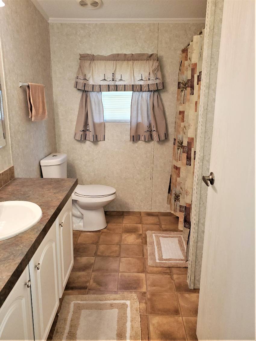 Mobile Home Bathroom Decorating Ideas